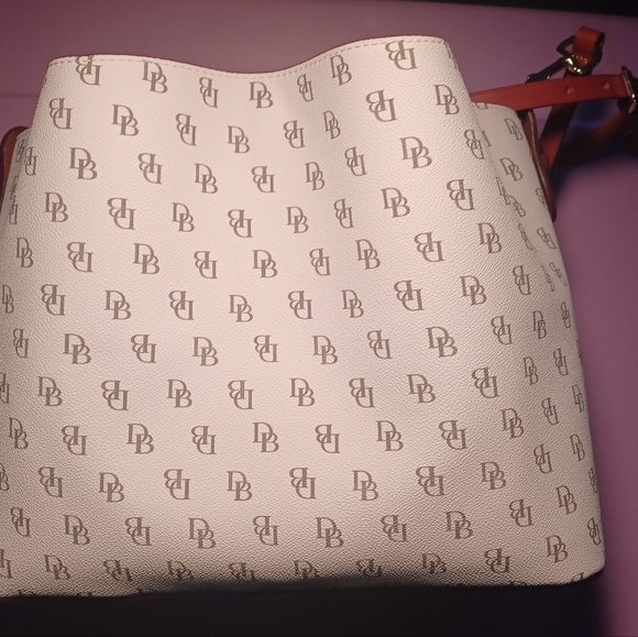 Dooney & Bourke Gretta Brenna Large Top Handle Red Valentine's Inside Bag NWT - Picture 11 of 11